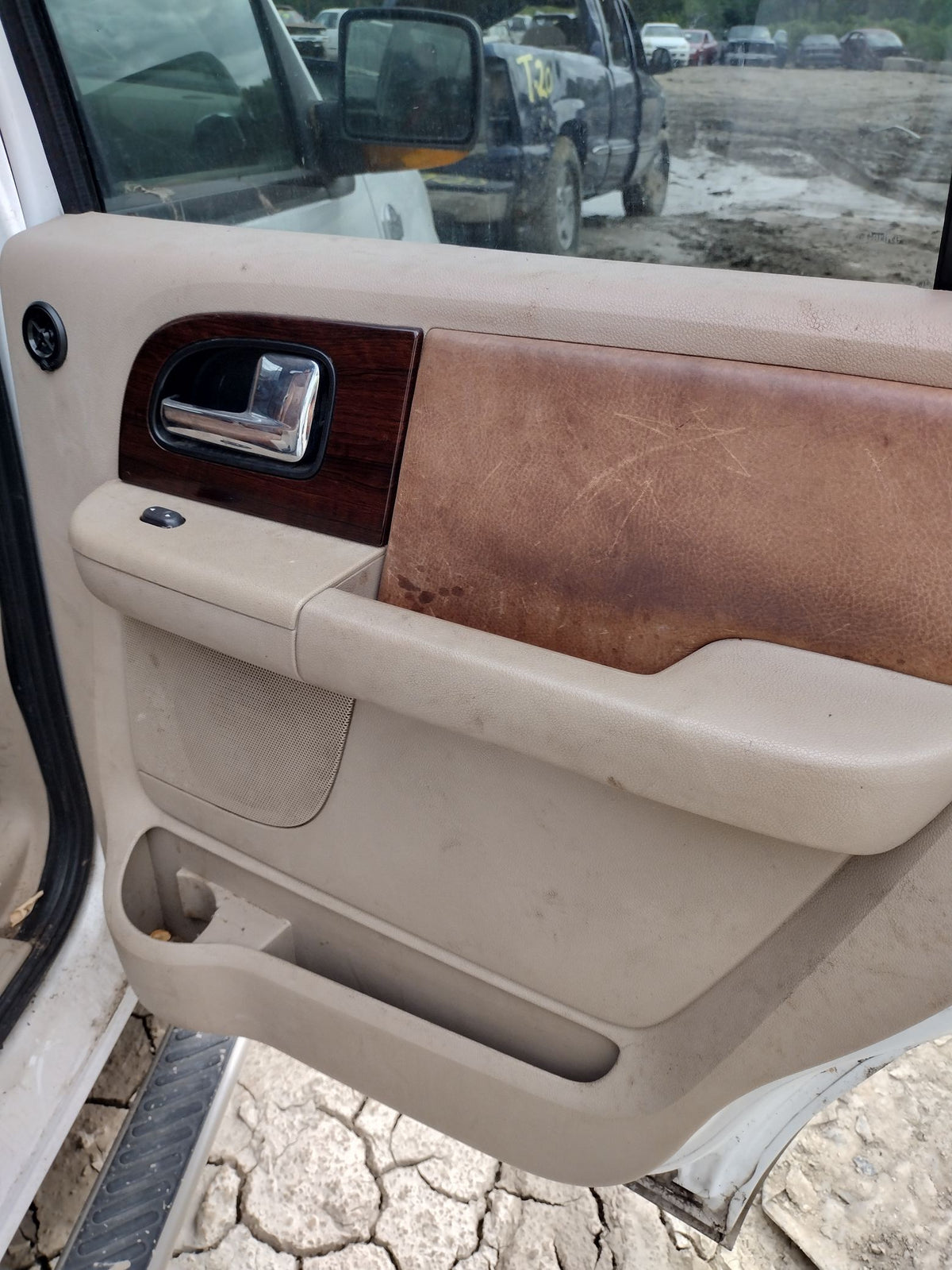CA_VEHICLE_MEDIA:13262469893:3311392747