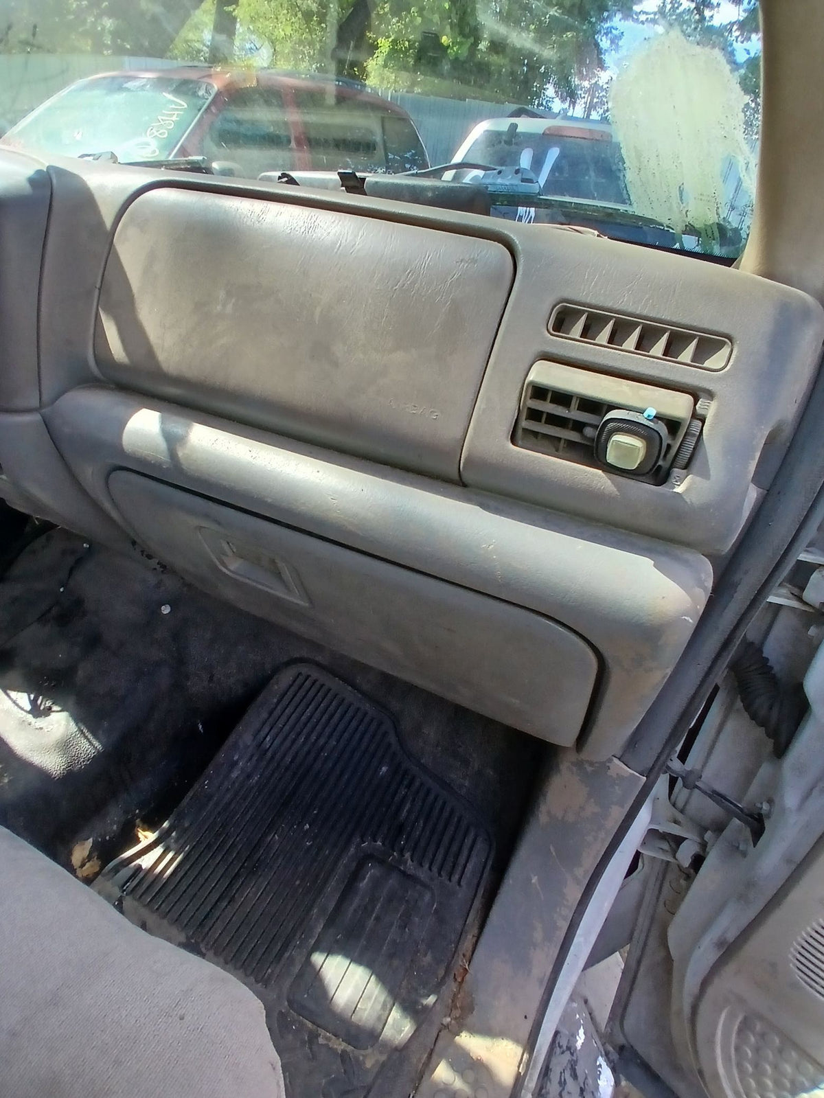 CA_VEHICLE_MEDIA:13262469895:3311696700
