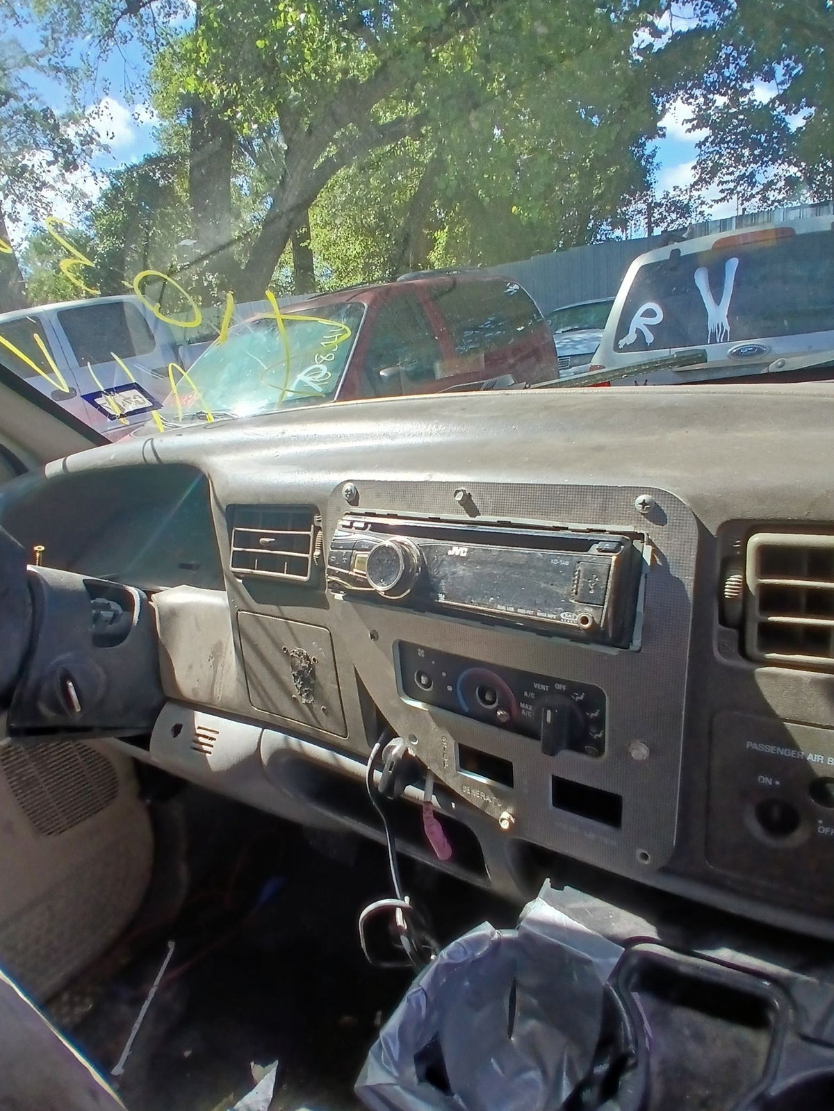 CA_VEHICLE_MEDIA:13262469895:3311696750