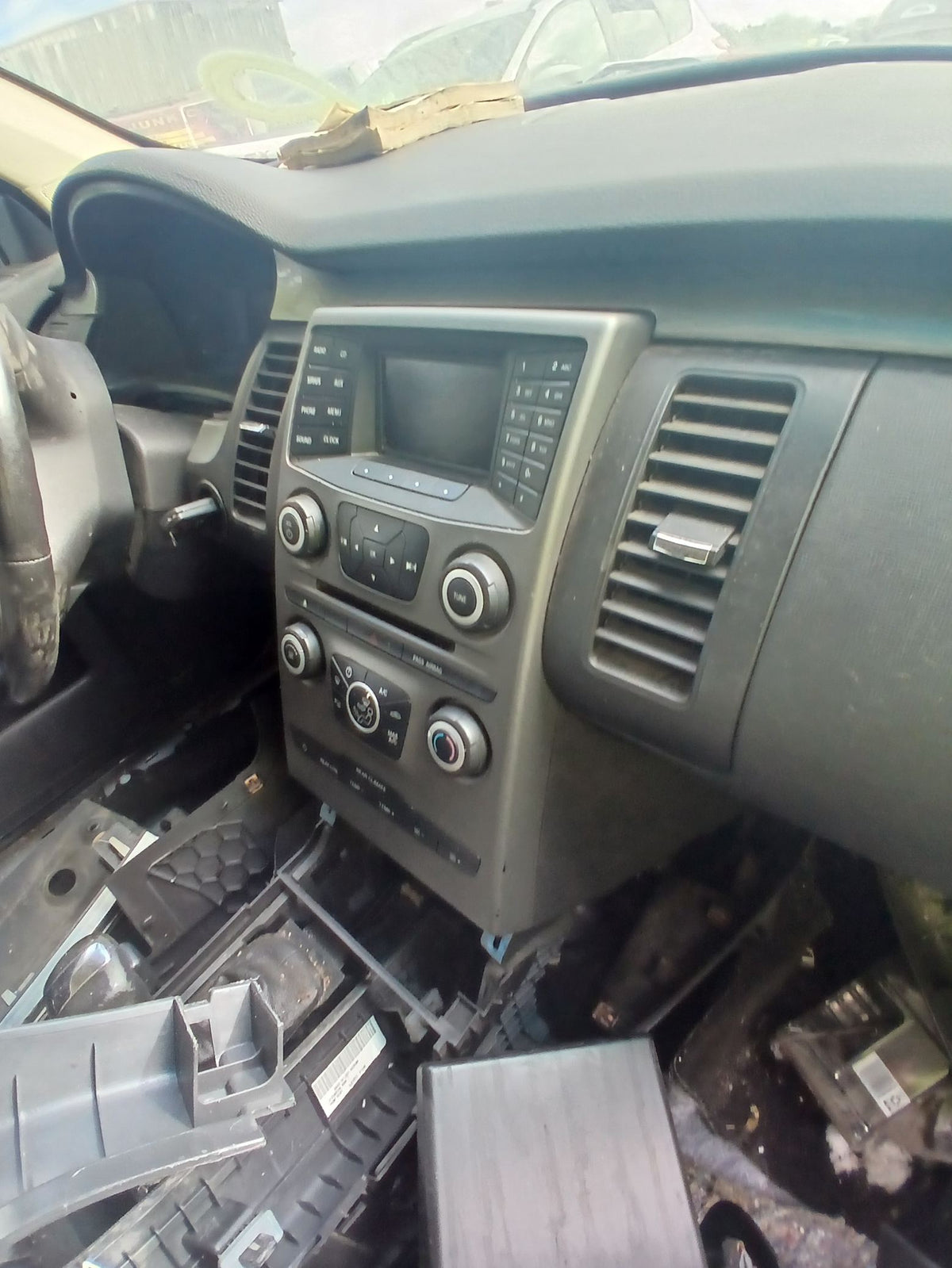 CA_VEHICLE_MEDIA:13262469896:3311213871