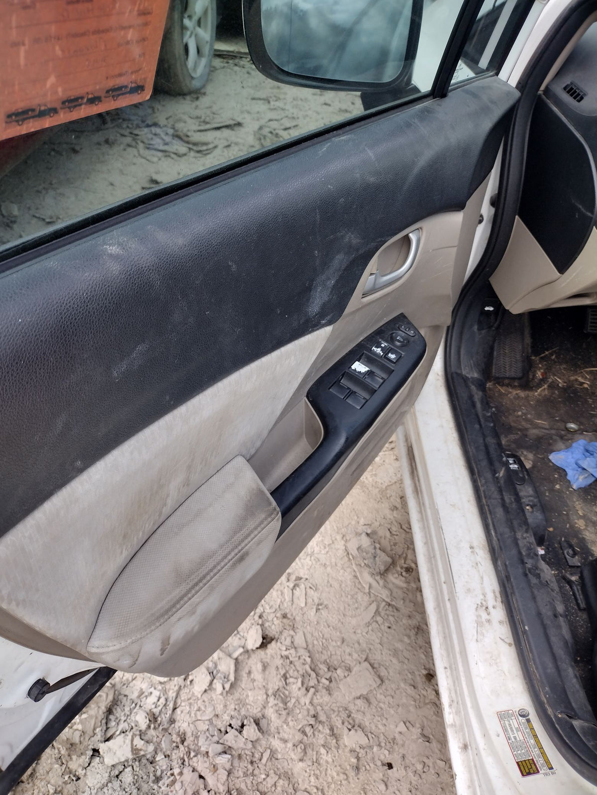 CA_VEHICLE_MEDIA:13262469916:3311280002