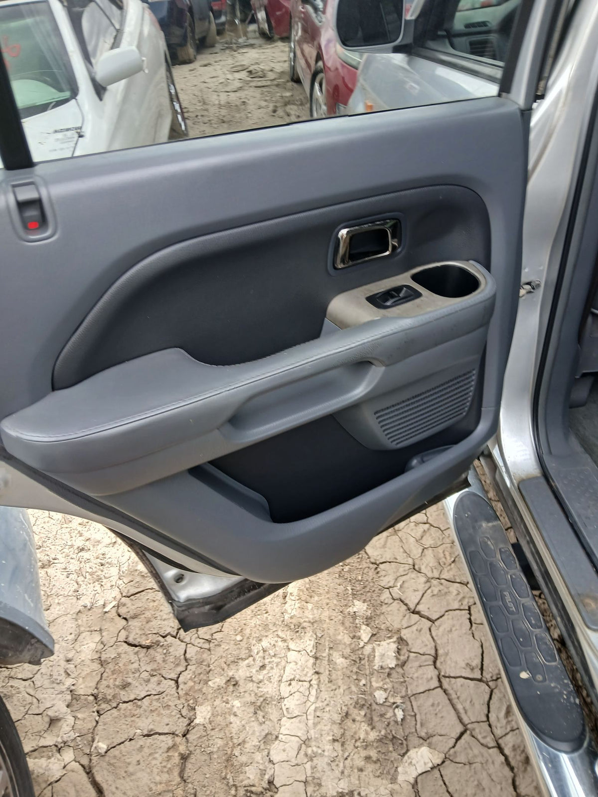 CA_VEHICLE_MEDIA:13262469918:3311244518