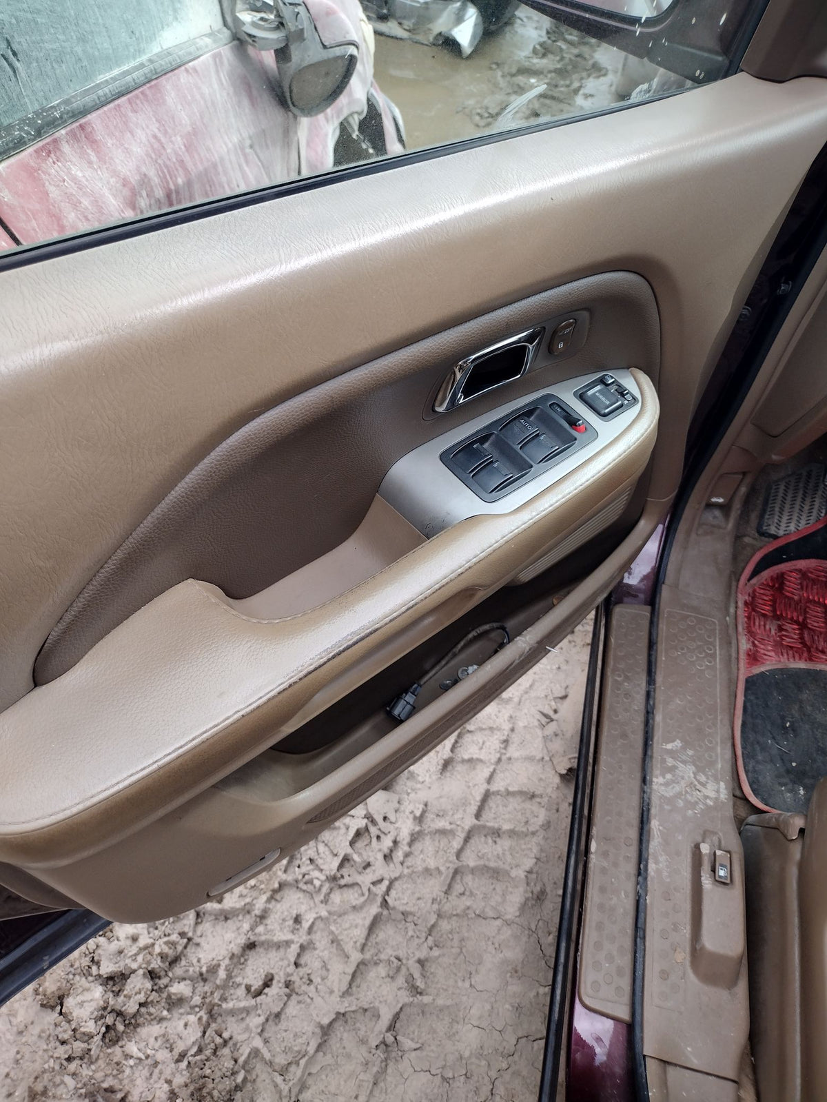 CA_VEHICLE_MEDIA:13262469919:3311302069