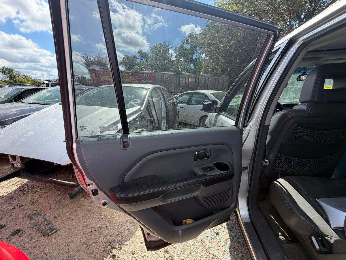 CA_VEHICLE_MEDIA:13262469920:3312107281
