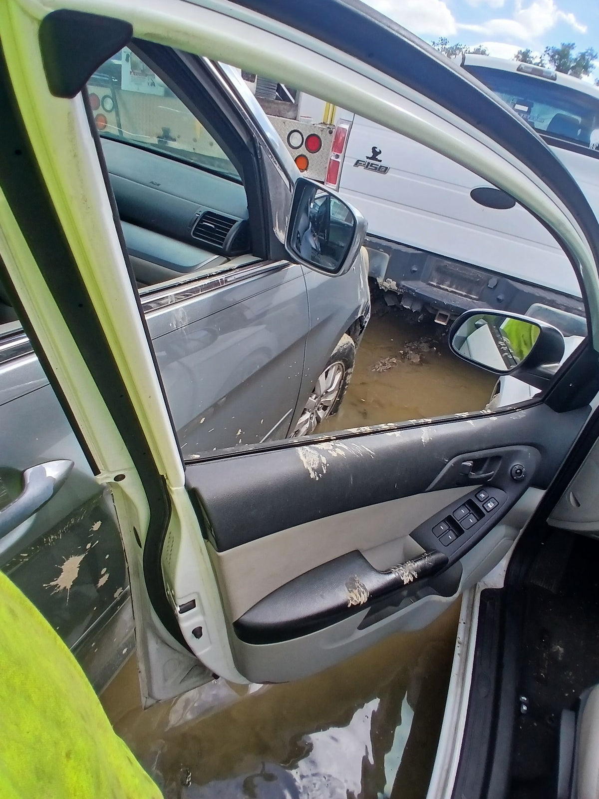 CA_VEHICLE_MEDIA:13262469923:3311968819