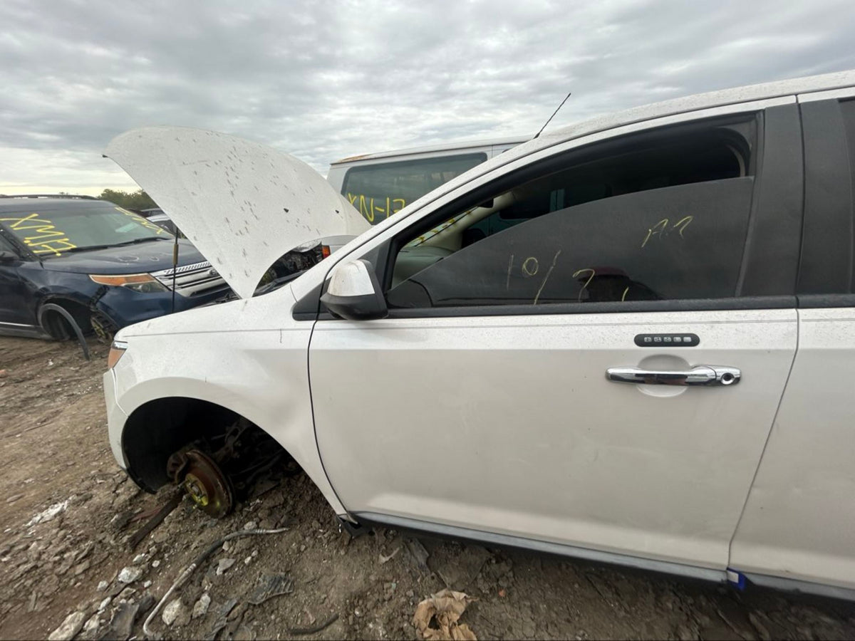 CA_VEHICLE_MEDIA:13262471126:3322449947