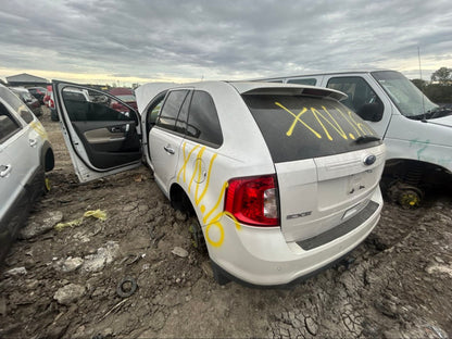 CA_VEHICLE_MEDIA:13262471126:3322460073