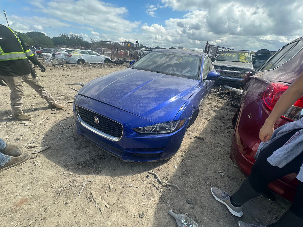 CA_VEHICLE_MEDIA:13262480944:3317544270