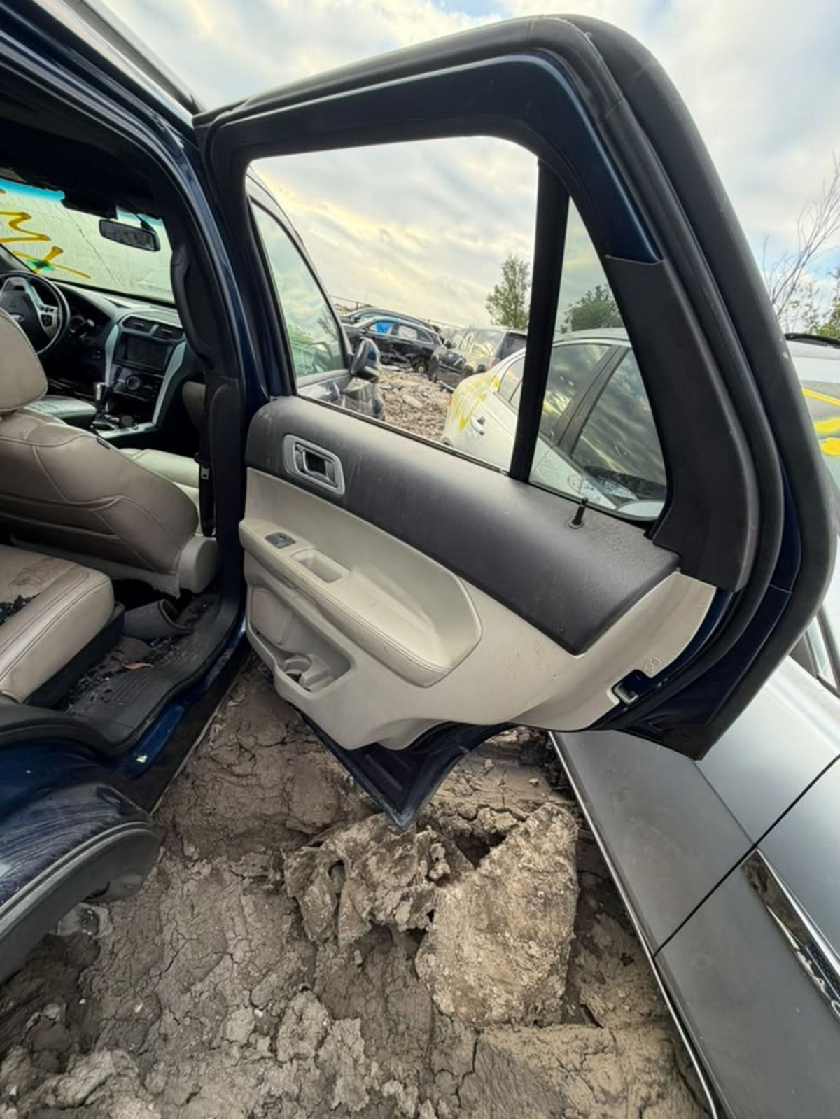 CA_VEHICLE_MEDIA:13262480945:3314024619