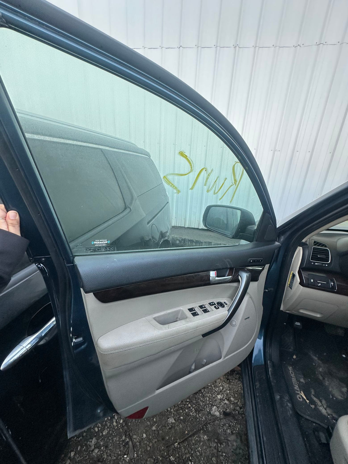 CA_VEHICLE_MEDIA:13262511503:3311463352