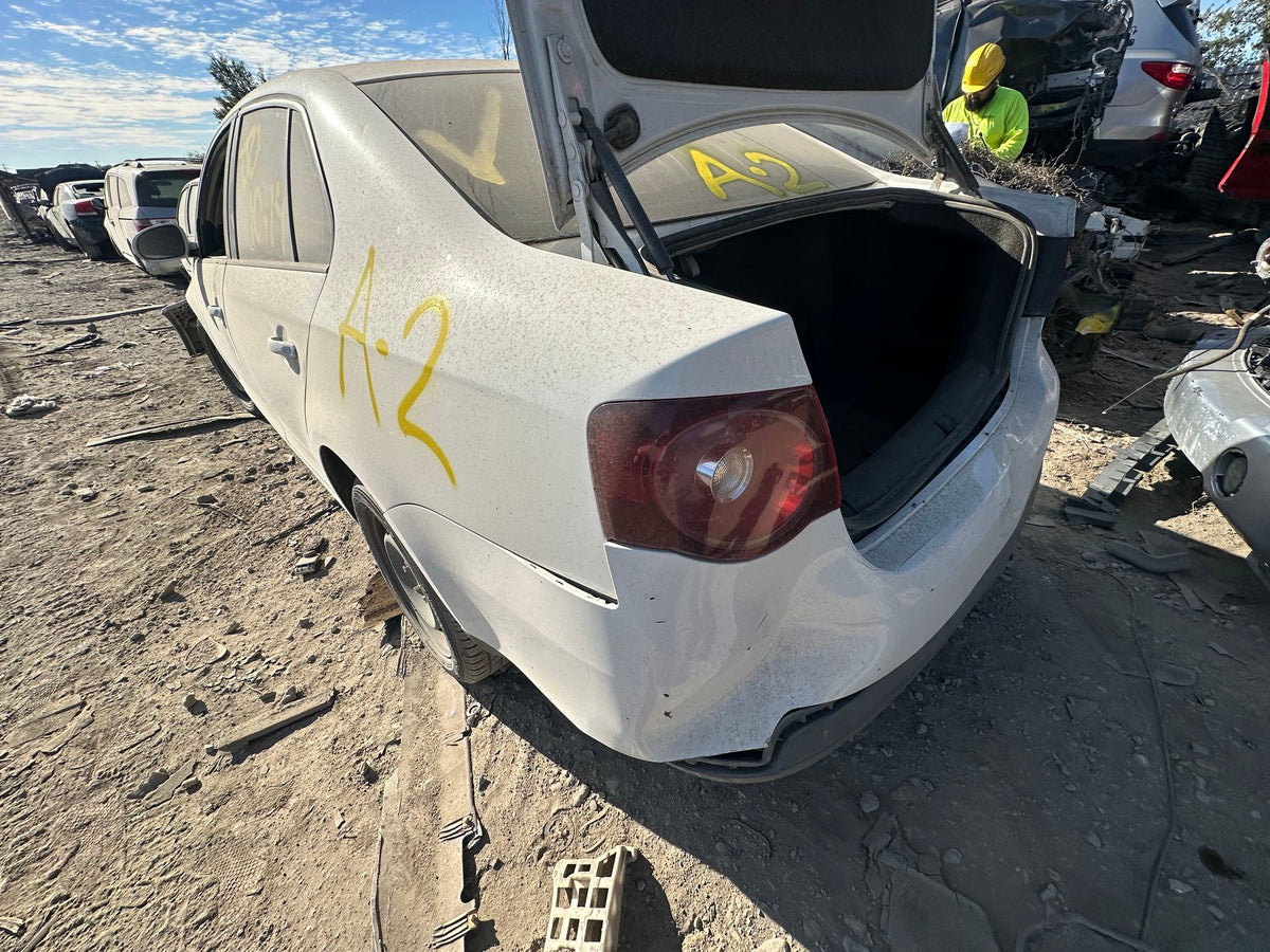 CA_VEHICLE_MEDIA:13323086782:3329336327