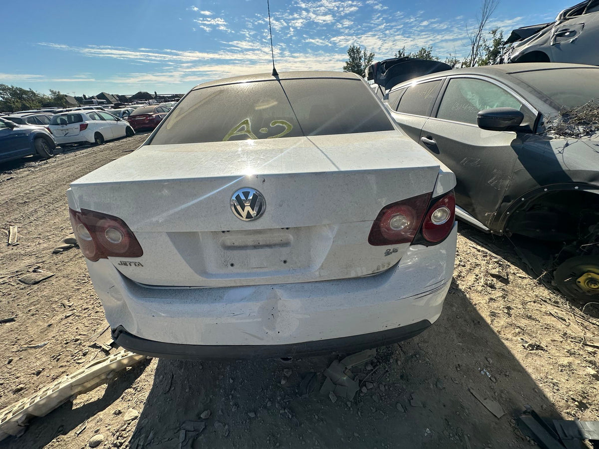 CA_VEHICLE_MEDIA:13323086782:3329336367