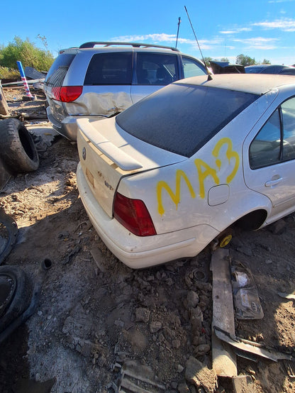 CA_VEHICLE_MEDIA:13323086783:3326471153