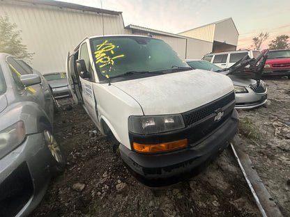 CA_VEHICLE_MEDIA:13323107909:3329600961