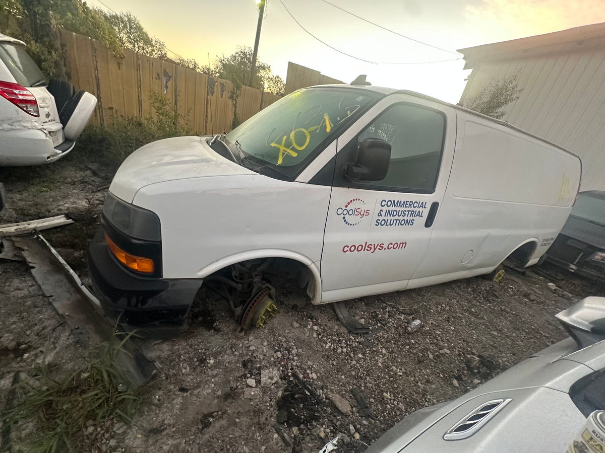 CA_VEHICLE_MEDIA:13323107909:3329600965