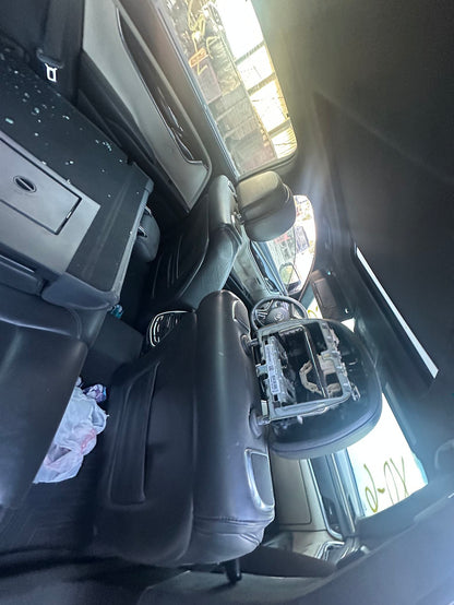 CA_VEHICLE_MEDIA:13323115545:3329430211