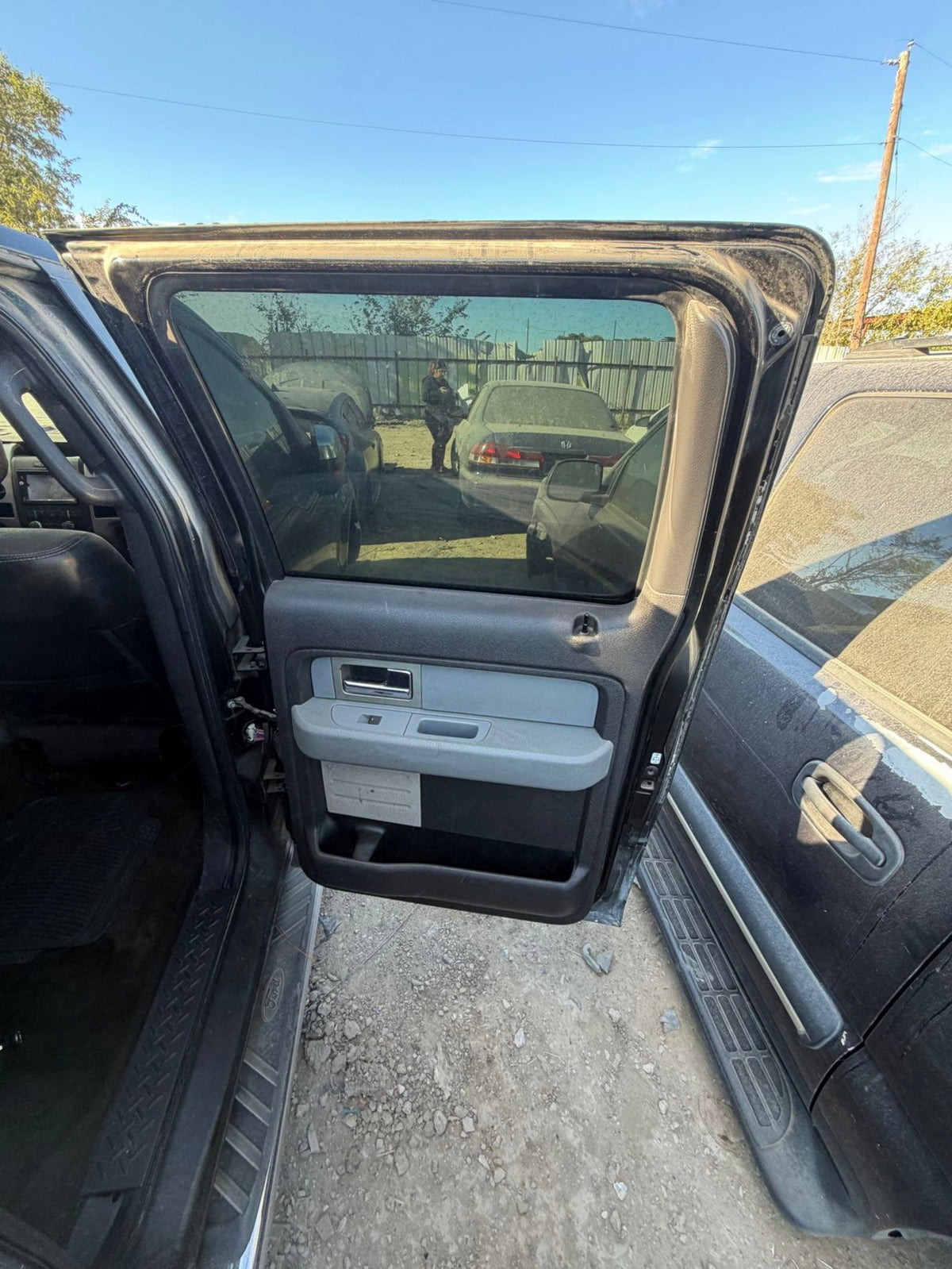CA_VEHICLE_MEDIA:13323115550:3329696041
