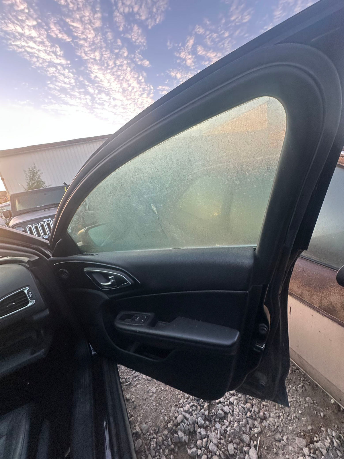 CA_VEHICLE_MEDIA:13323160212:3329558879