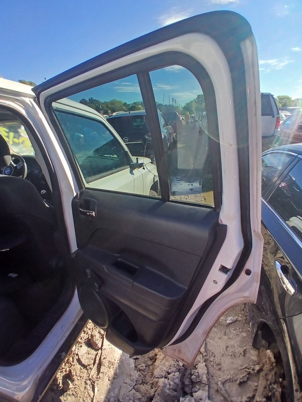 CA_VEHICLE_MEDIA:13323162602:3326274306