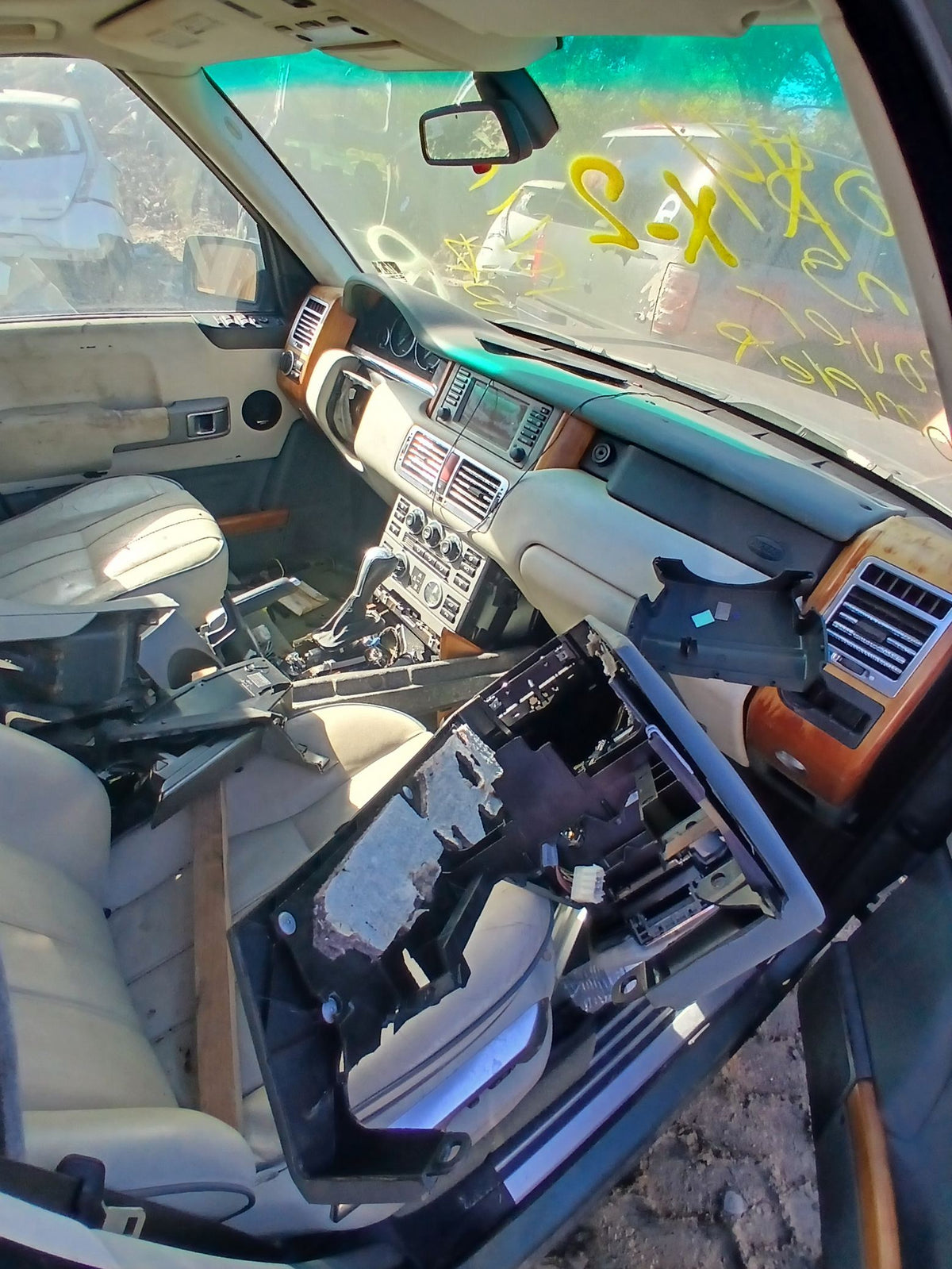 CA_VEHICLE_MEDIA:13323162605:3326338661