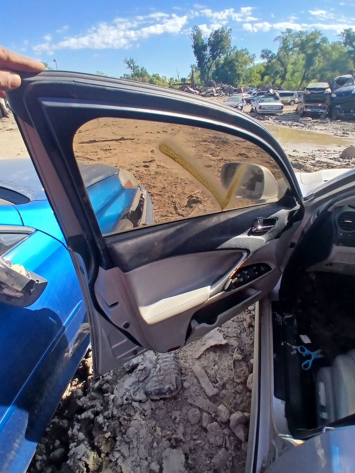 CA_VEHICLE_MEDIA:13323162606:3327423404