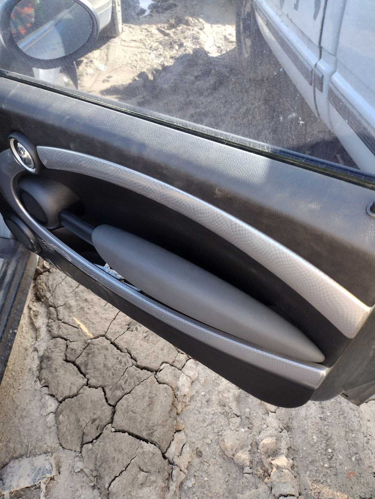 CA_VEHICLE_MEDIA:13323162608:3326285440