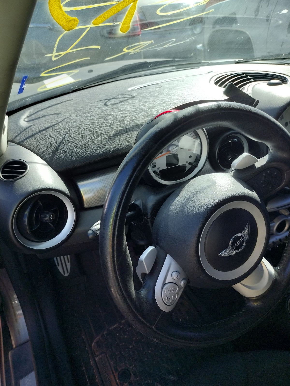 CA_VEHICLE_MEDIA:13323162608:3326285550
