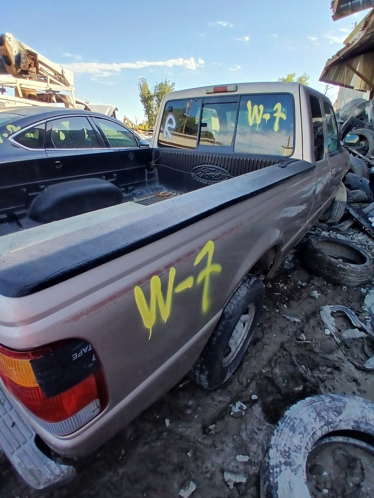 CA_VEHICLE_MEDIA:13323164266:3327611028