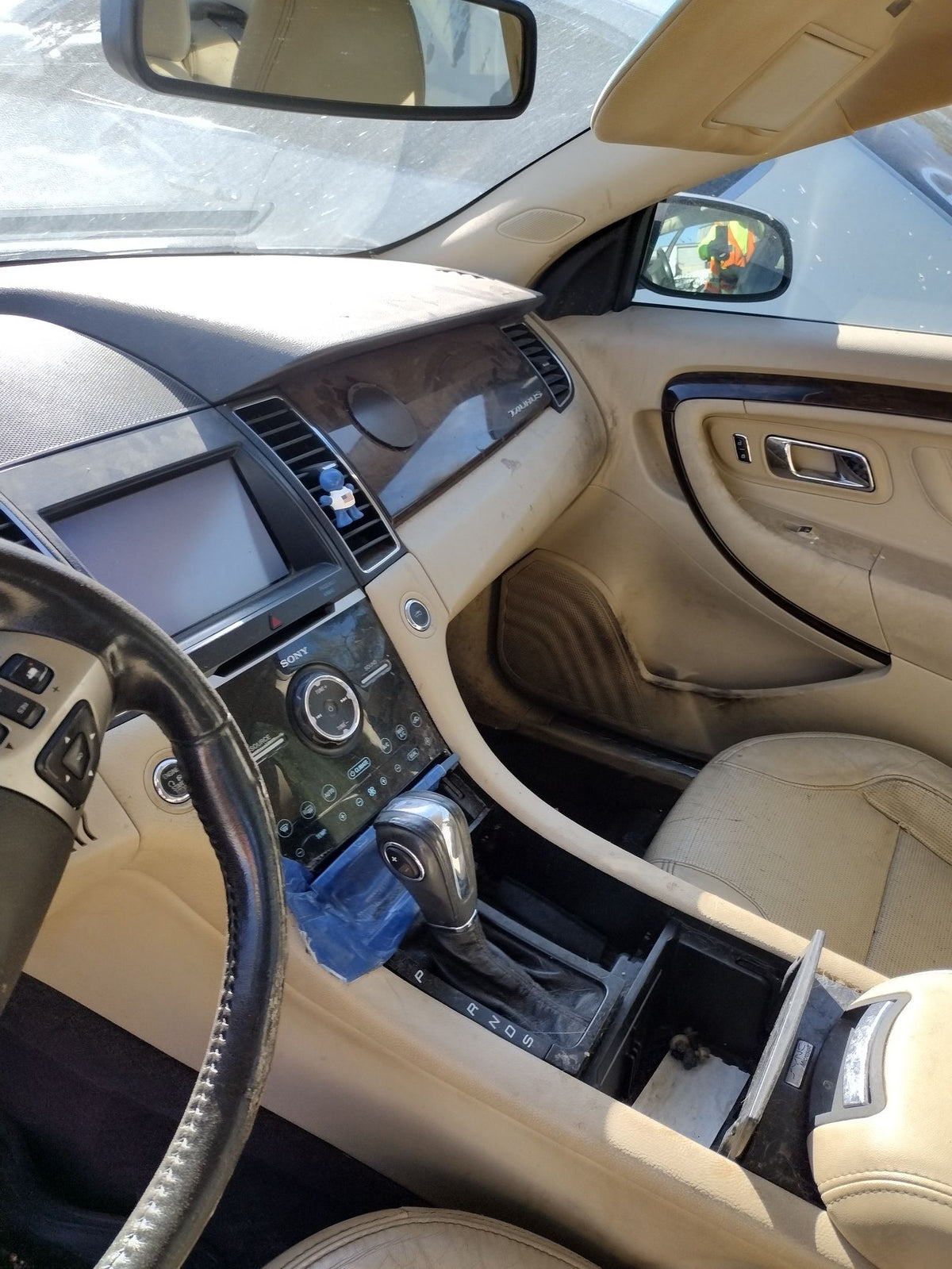 CA_VEHICLE_MEDIA:13323164267:3326263347