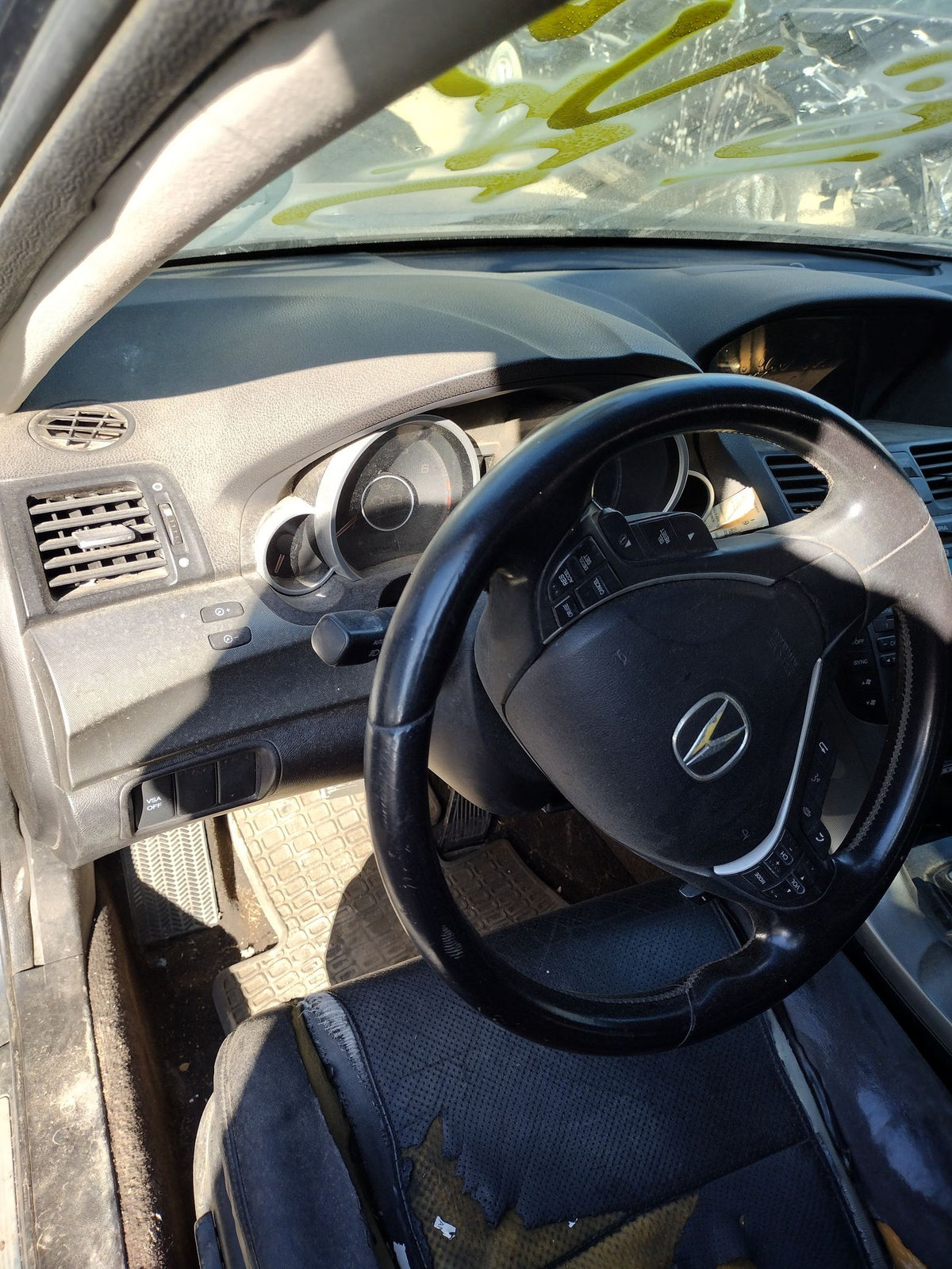 CA_VEHICLE_MEDIA:13323177606:3326191358