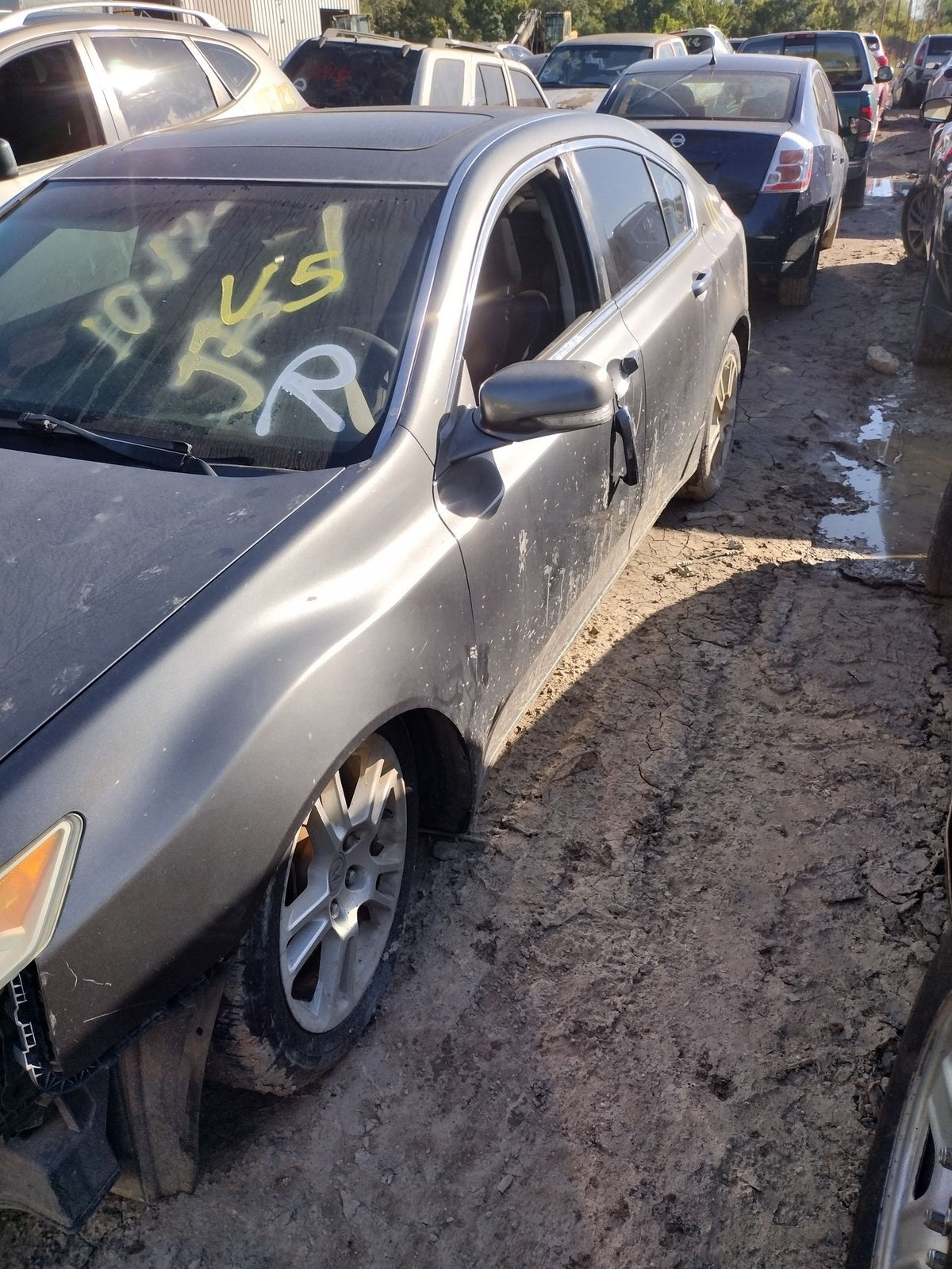 CA_VEHICLE_MEDIA:13323177606:3326191902