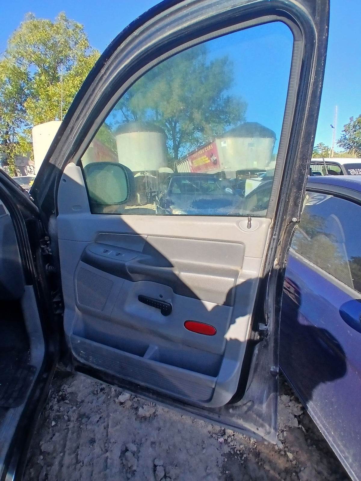 CA_VEHICLE_MEDIA:13323177825:3326152211