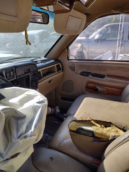 CA_VEHICLE_MEDIA:13323177826:3326165043