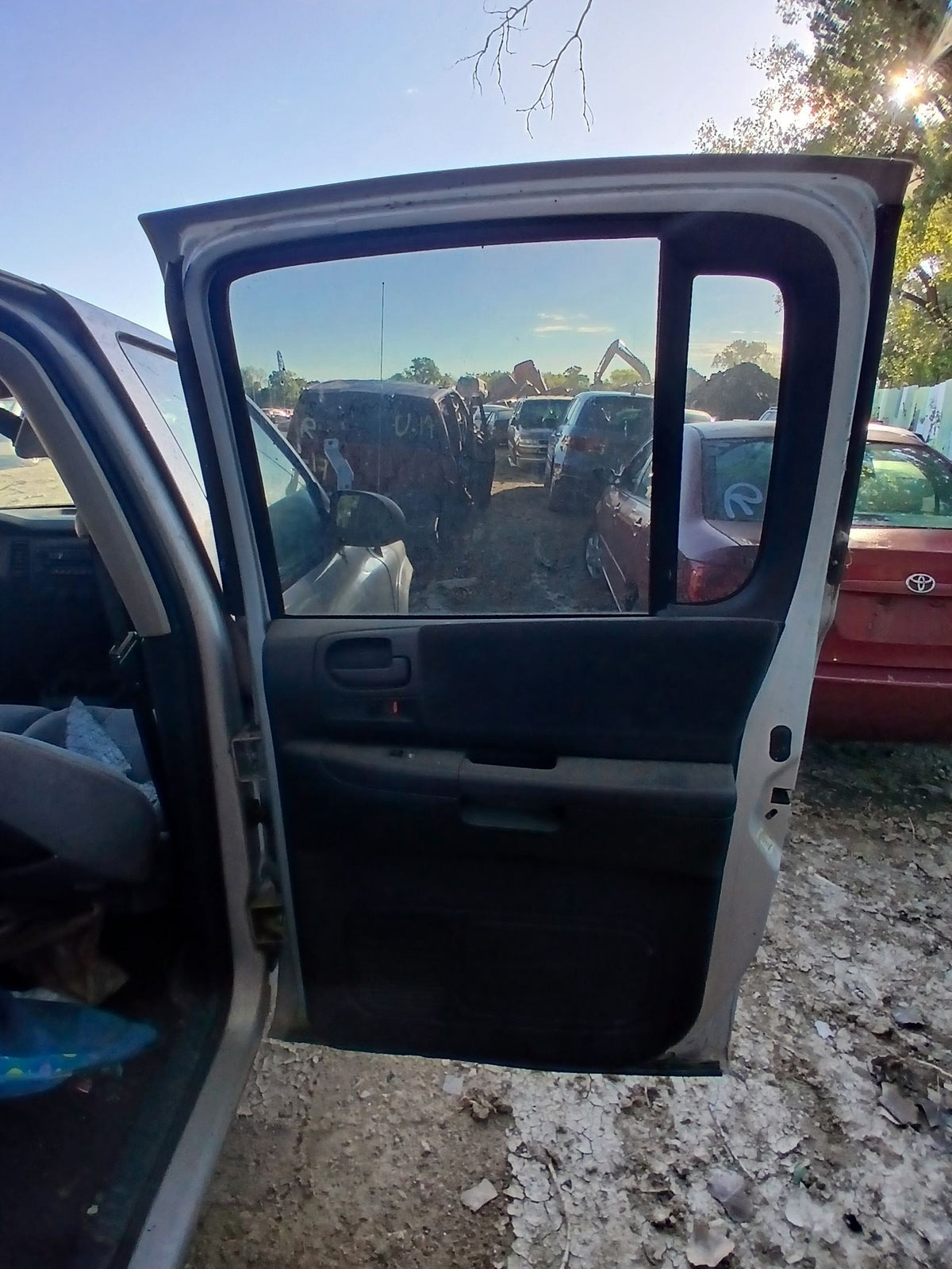 CA_VEHICLE_MEDIA:13323177828:3326086165