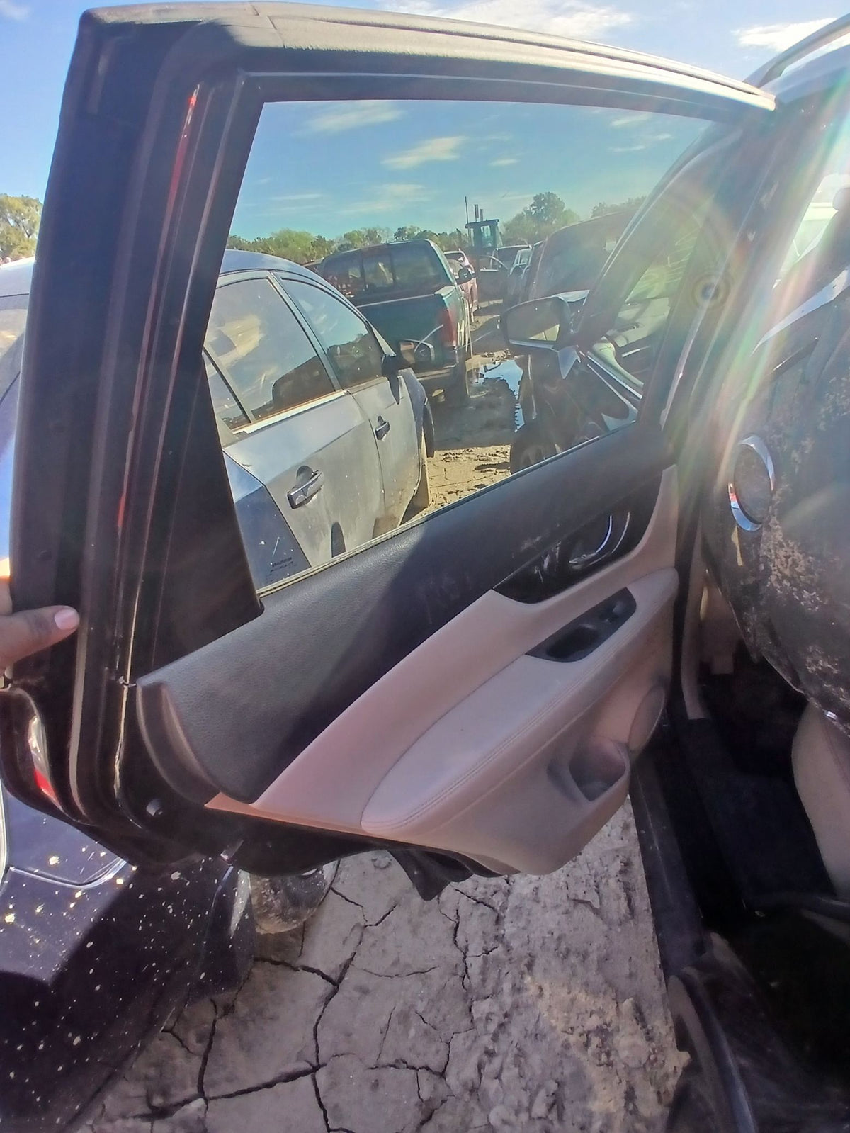 CA_VEHICLE_MEDIA:13323210232:3326300017