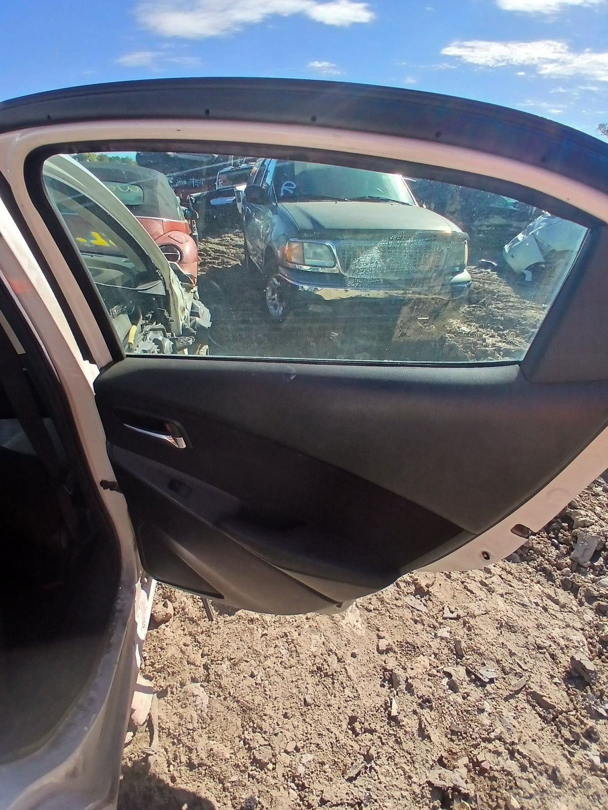 CA_VEHICLE_MEDIA:13323210250:3326288093