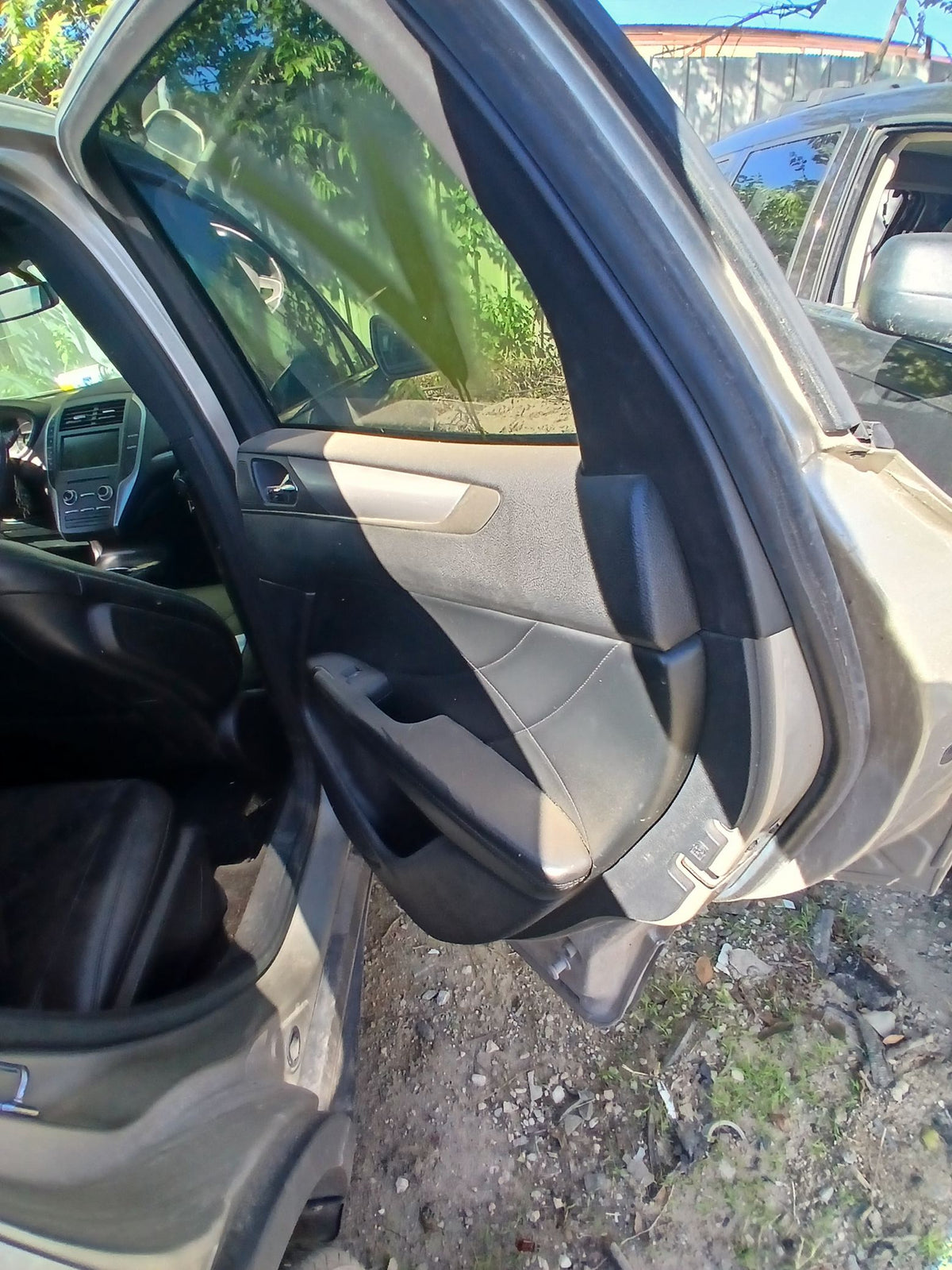CA_VEHICLE_MEDIA:13323210273:3326330173