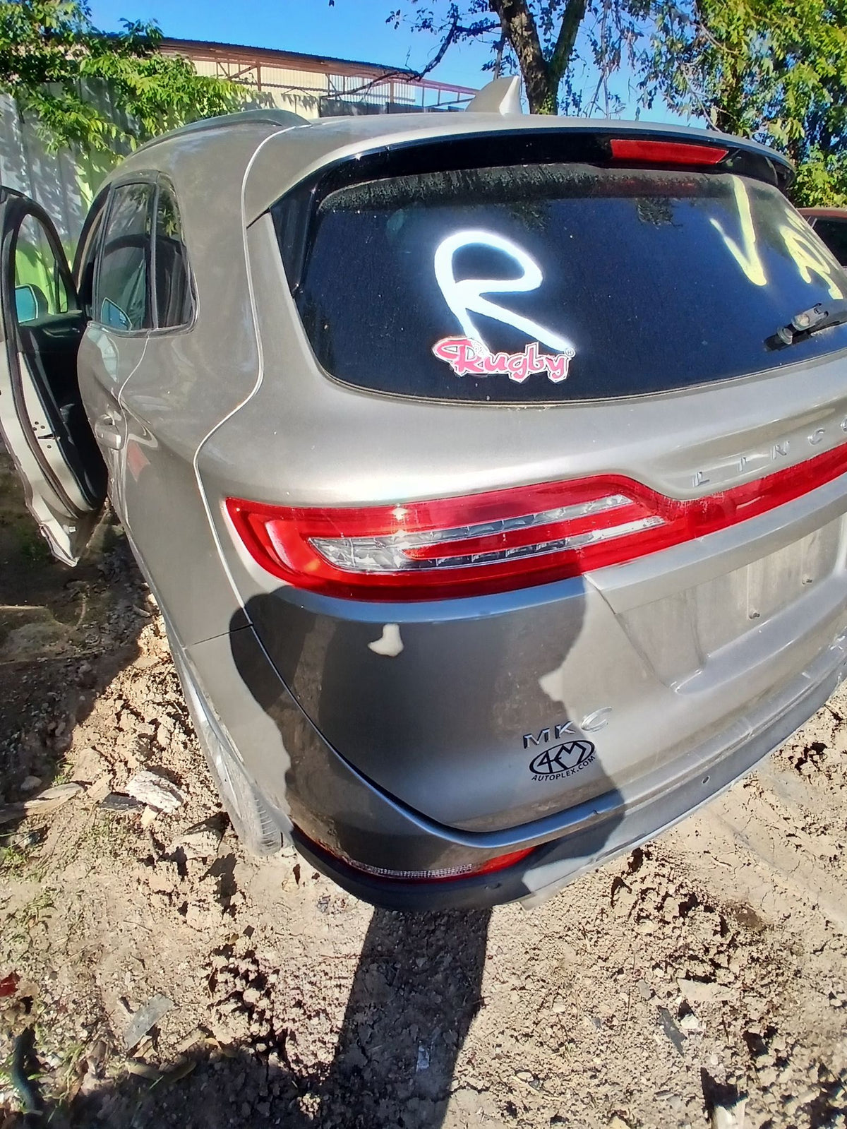 CA_VEHICLE_MEDIA:13323210273:3326331521