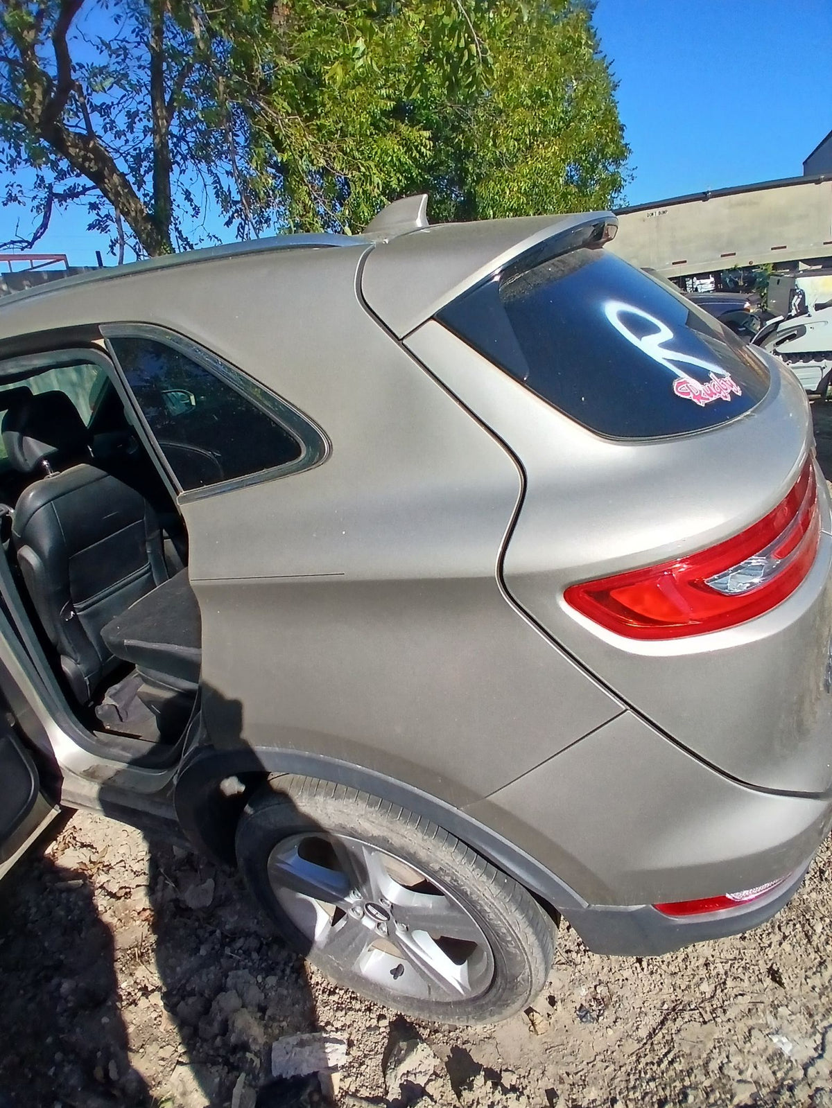 CA_VEHICLE_MEDIA:13323210273:3326332543