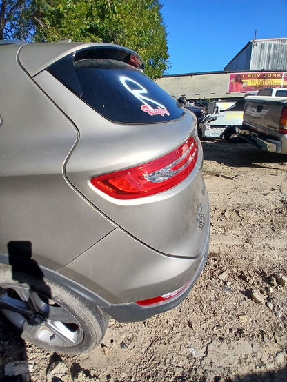 CA_VEHICLE_MEDIA:13323210273:3326332572