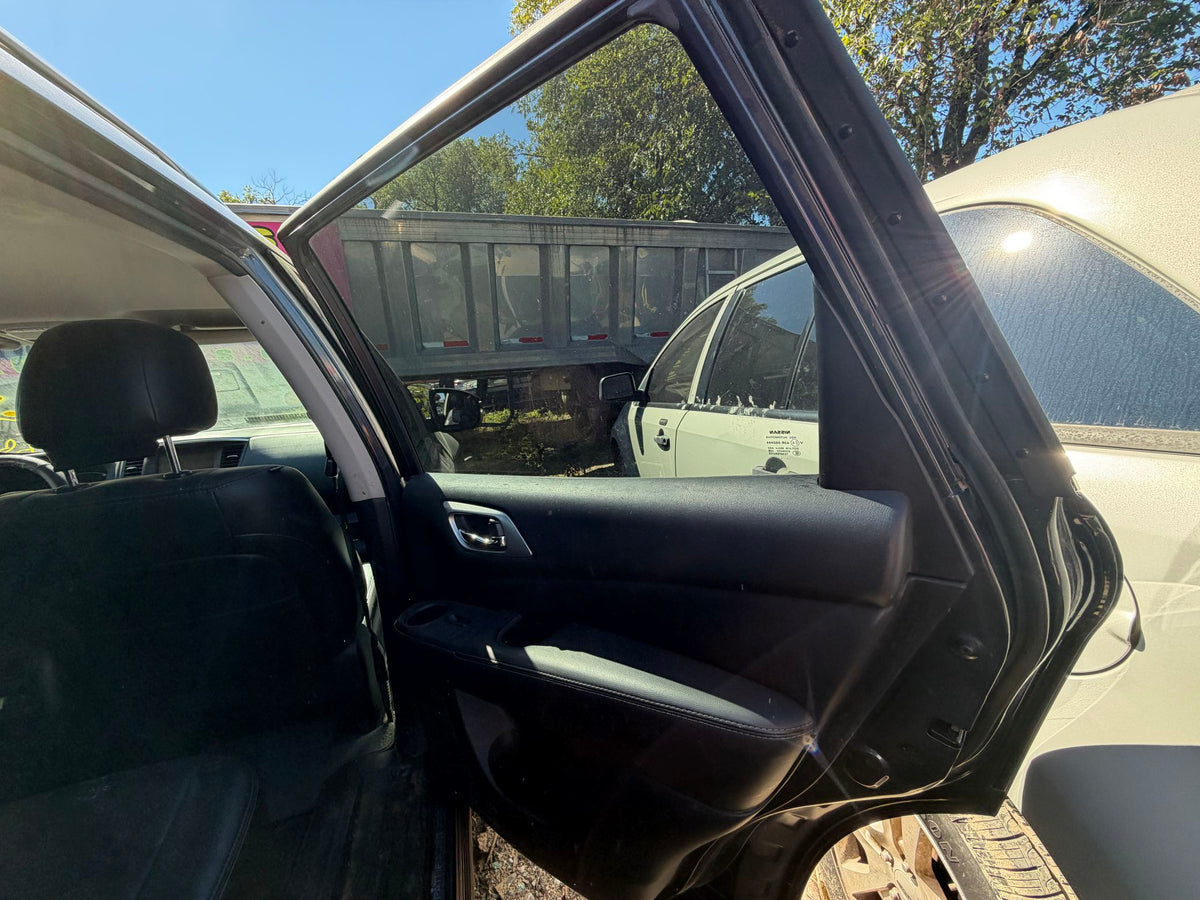 CA_VEHICLE_MEDIA:13323210274:3329247593