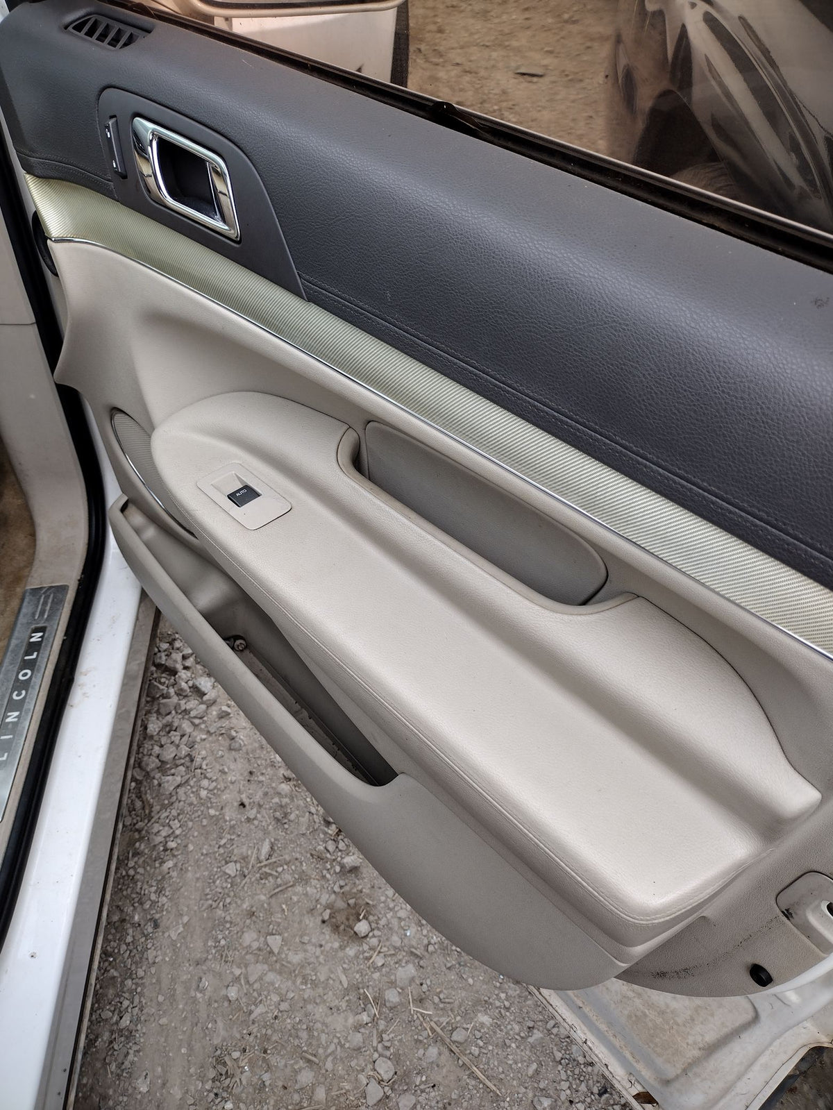 CA_VEHICLE_MEDIA:13382577282:3343703830