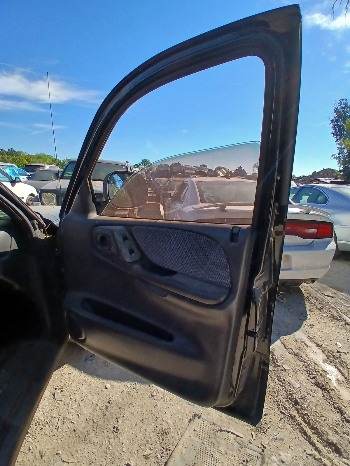 CA_VEHICLE_MEDIA:13382601459:3342600626