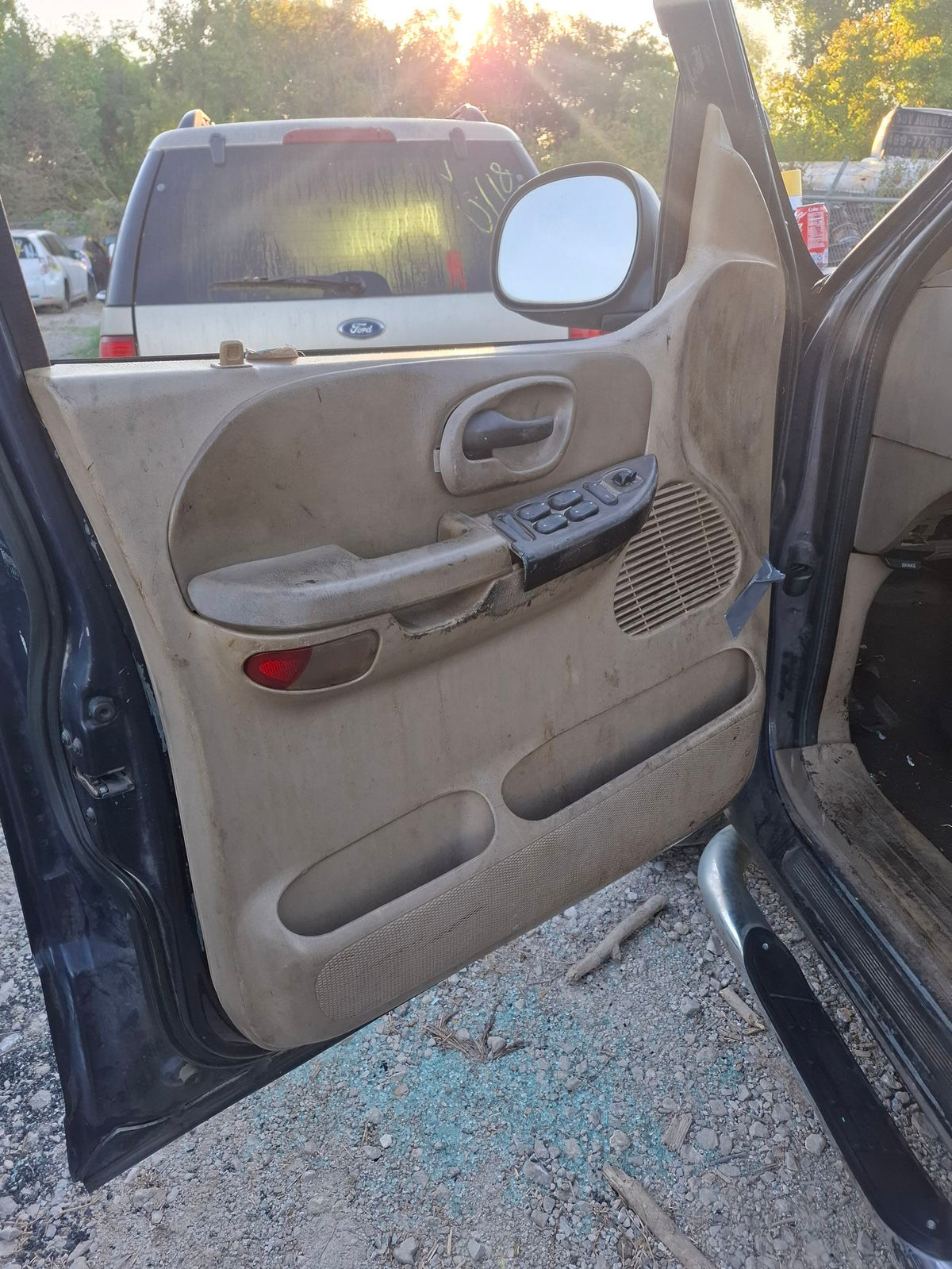 CA_VEHICLE_MEDIA:13382601462:3341978705