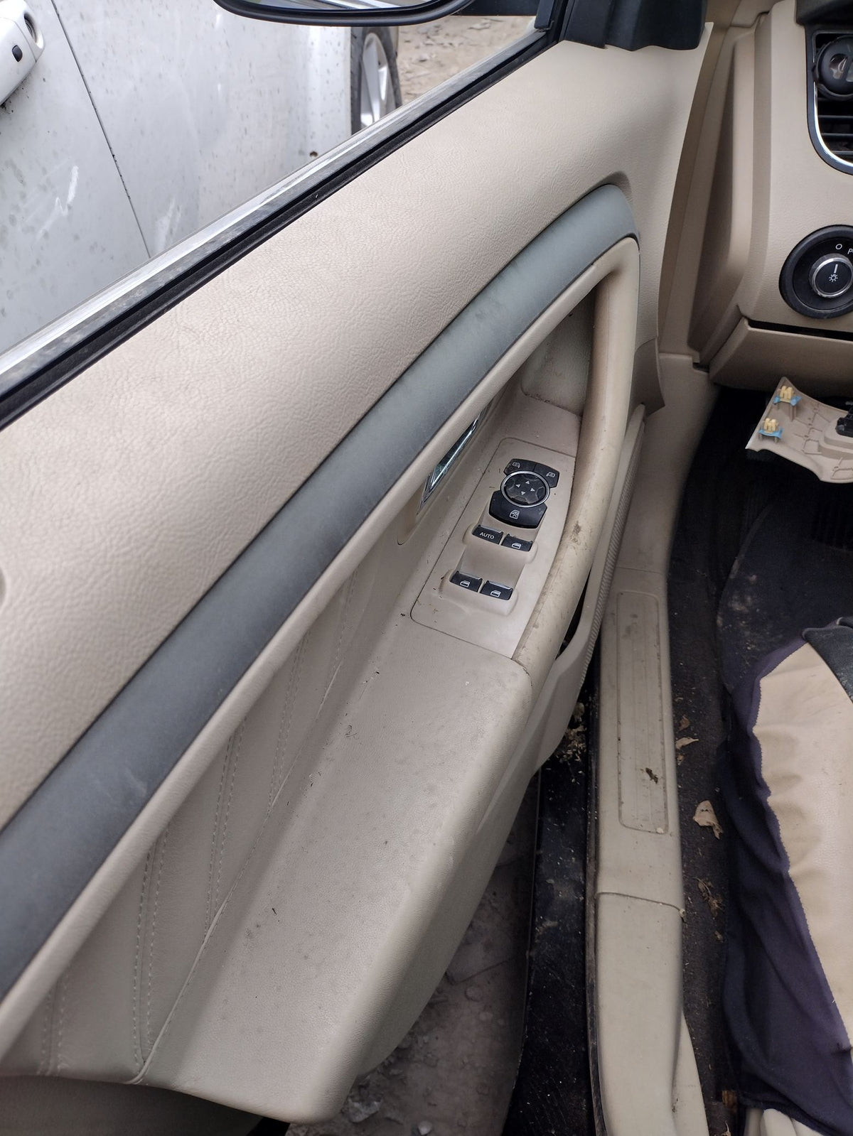 CA_VEHICLE_MEDIA:13382601464:3345239033