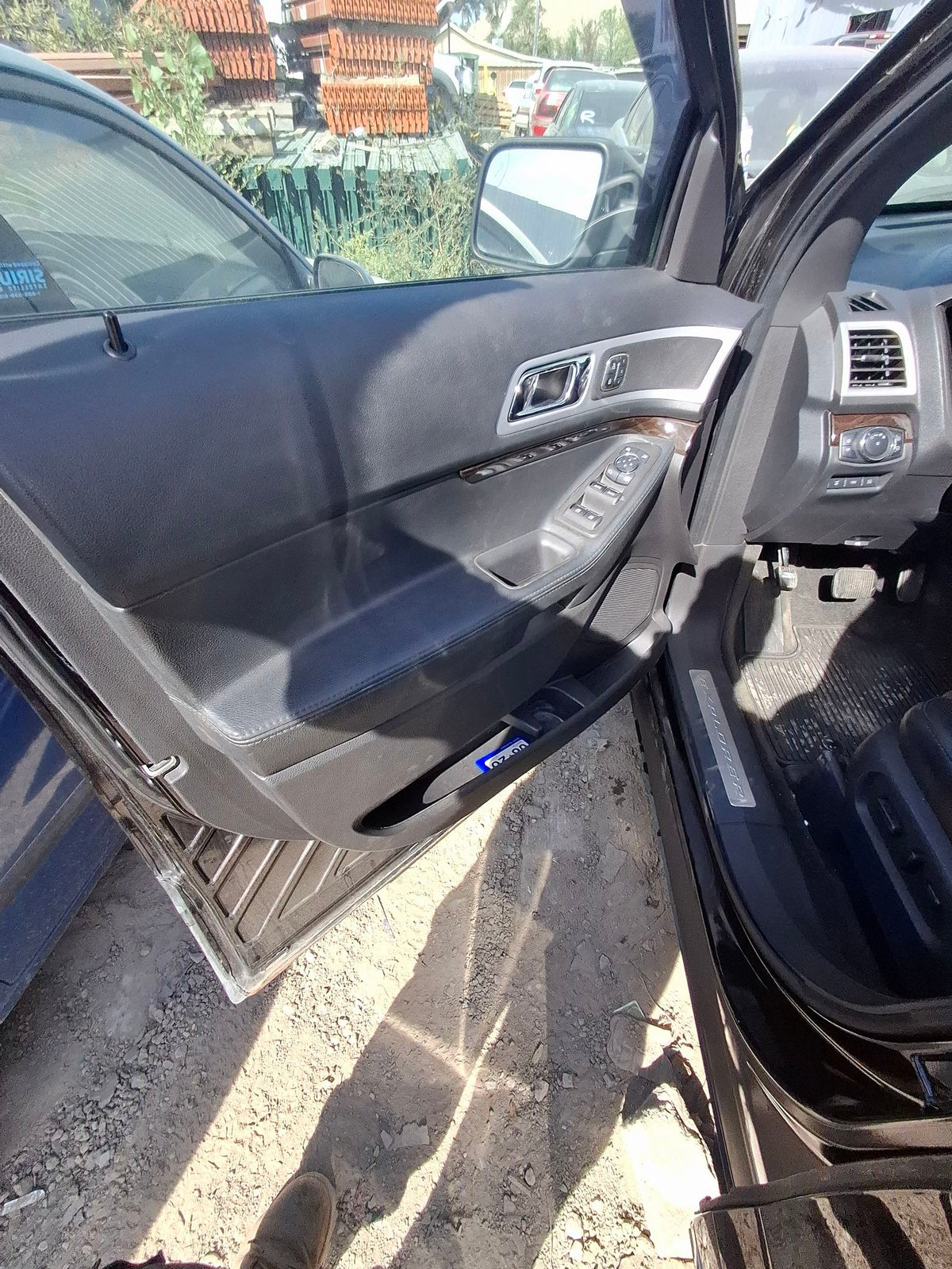 CA_VEHICLE_MEDIA:13382605917:3343440774