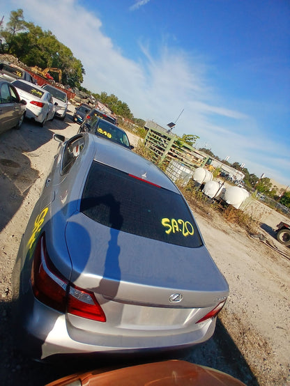 CA_VEHICLE_MEDIA:13382605920:3342299919