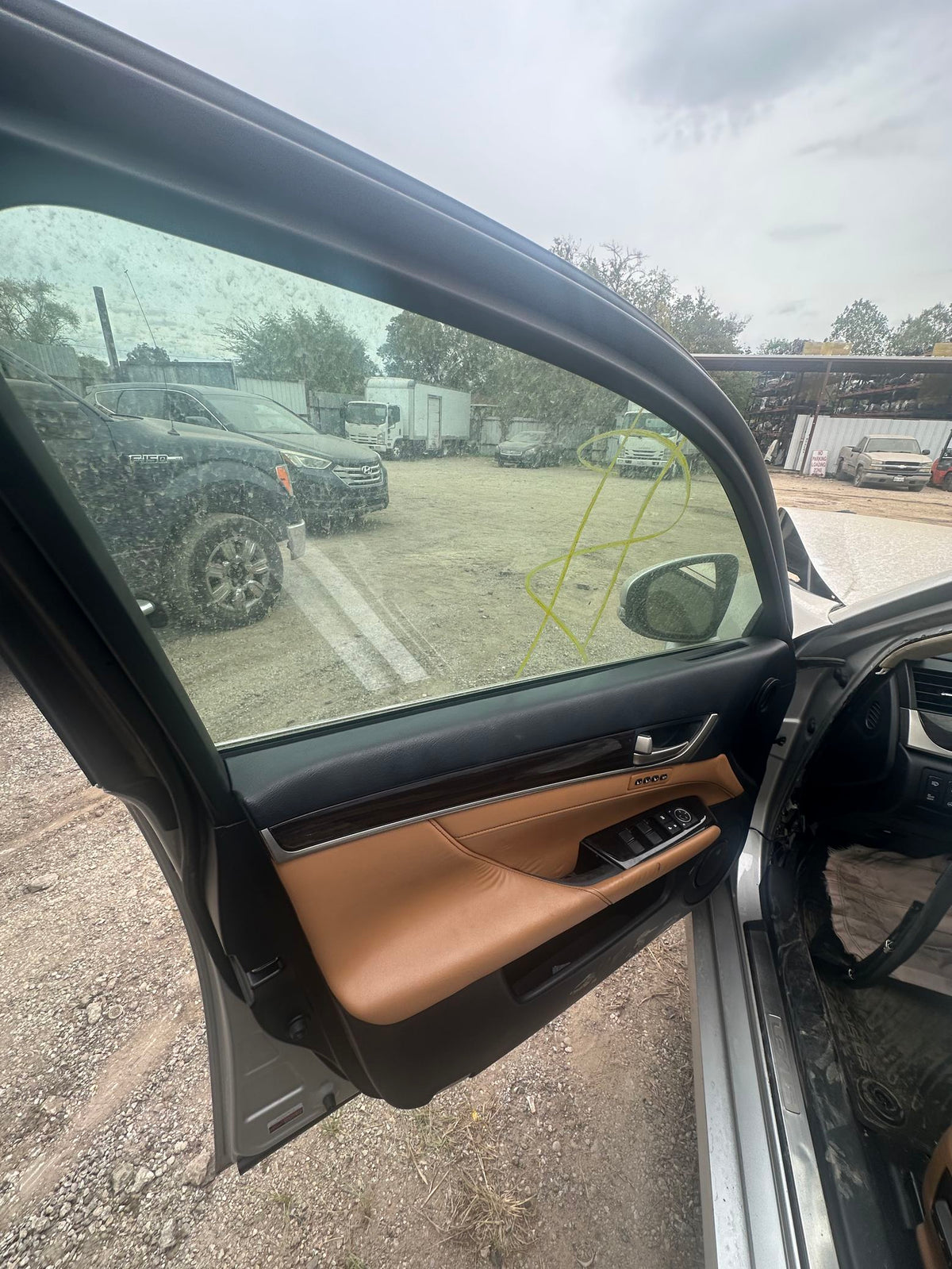 CA_VEHICLE_MEDIA:13382721190:3352964556