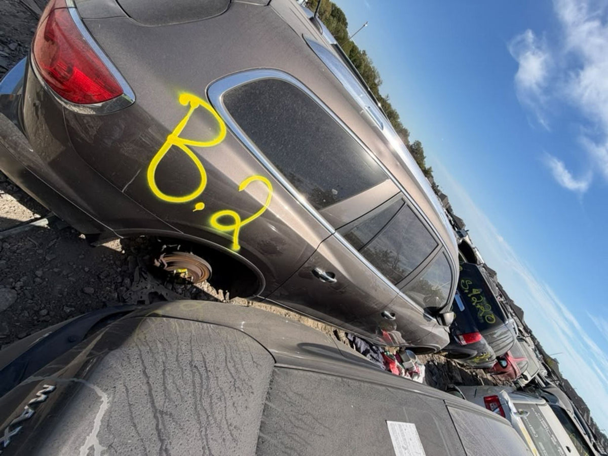 CA_VEHICLE_MEDIA:13382746121:3348755338