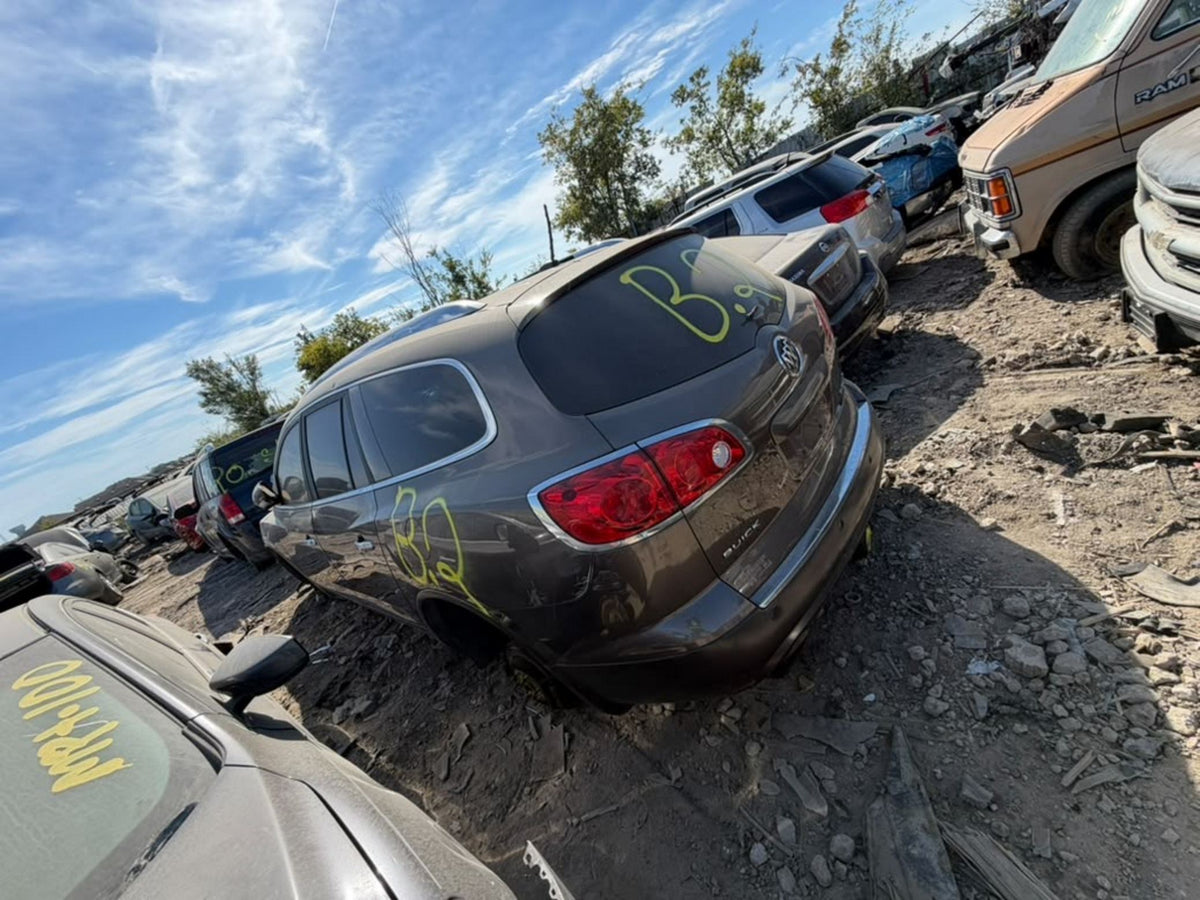 CA_VEHICLE_MEDIA:13382746121:3348755344